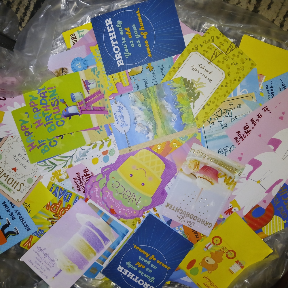 Colorful Greeting Cards Collection - Picture 4 of 7
